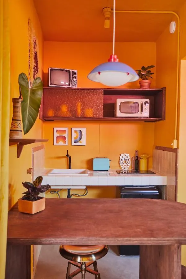 Mood Haus By Dw - 70'S Retro Stays San Juan Apartment